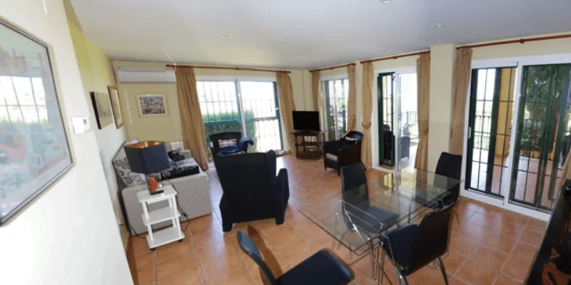 Villa for sale in Dénia