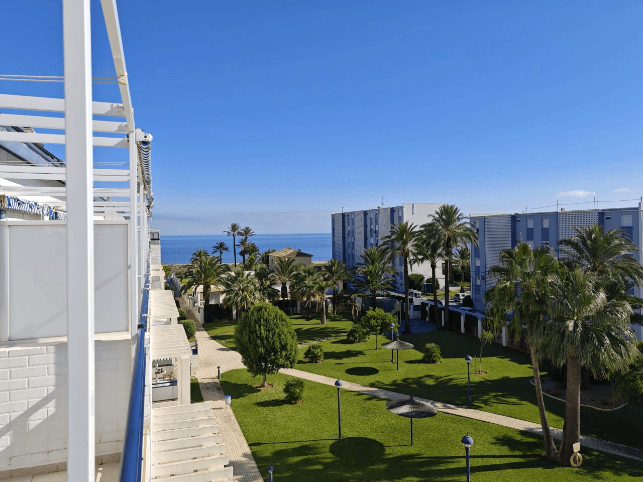 ATICO DUPLEX PRIMERA LINEA PLAYA EN DENIA