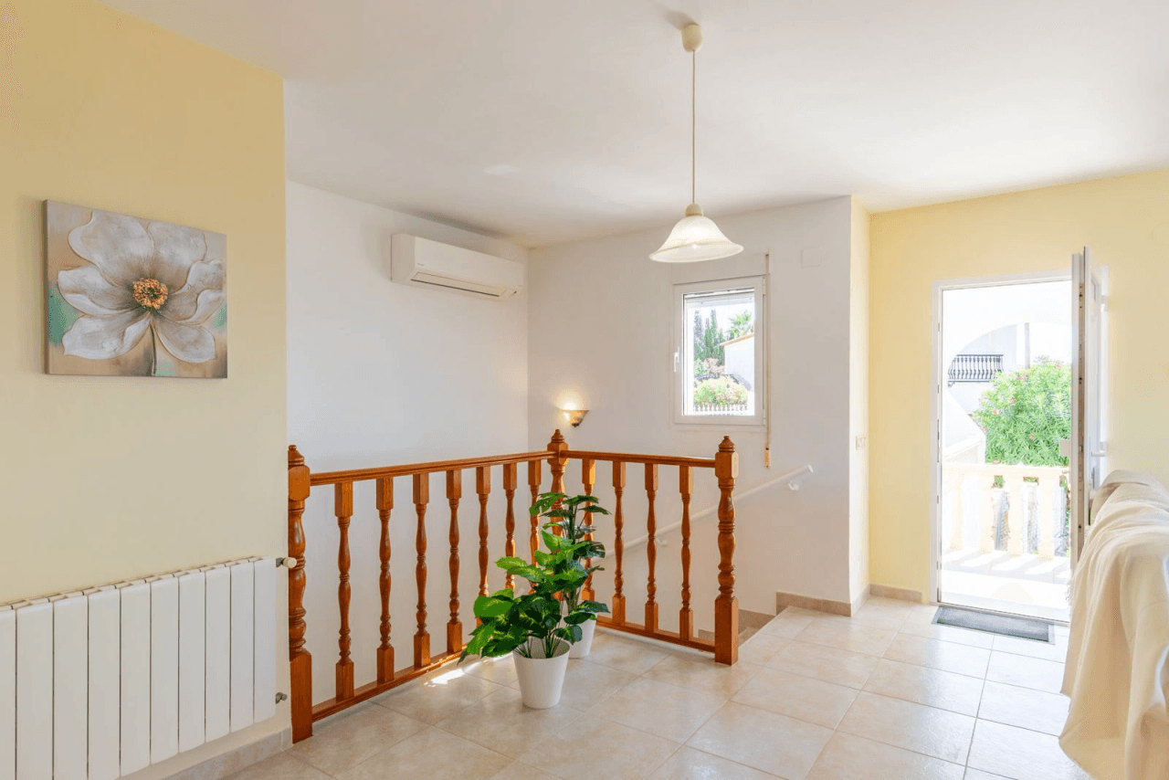 Villa de 3 chambres avec des vues spectaculaires sur la mer à vendre à Benimeit - Moraira, Costa Blanca.