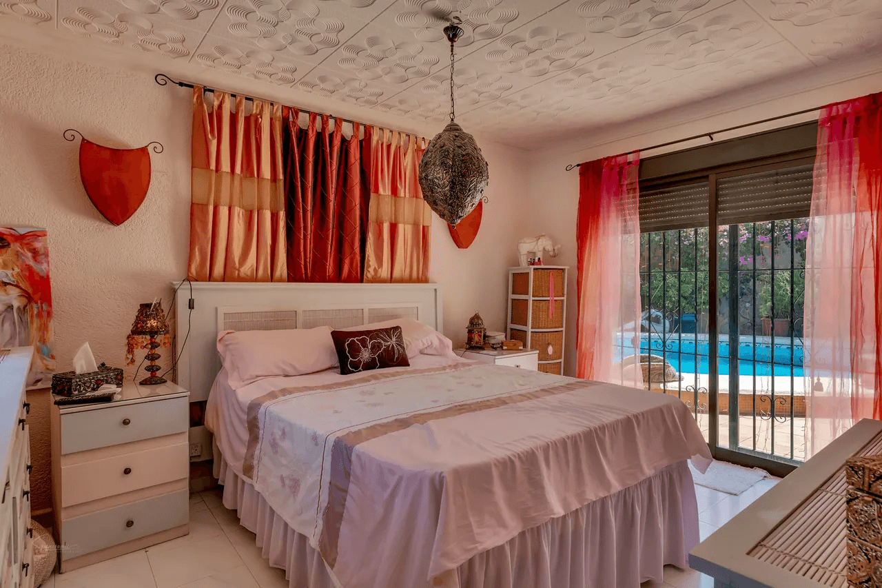 Villa for sale in Orba