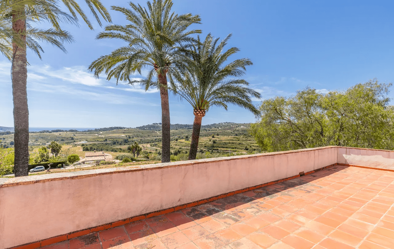 Last Rustic Finca available for sale with sea views in Teulada