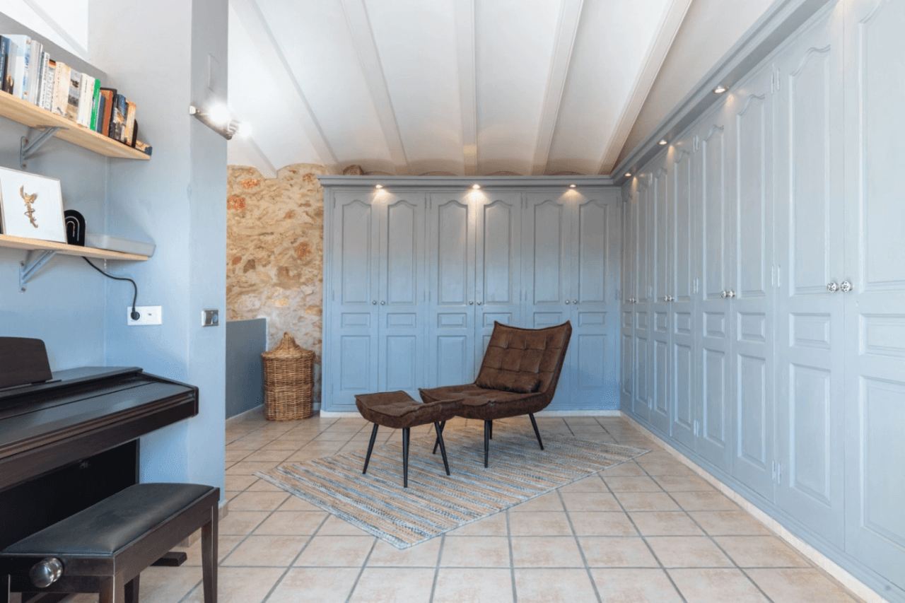 Charming 4-Bedroom Farmhouse for Sale in Teulada
