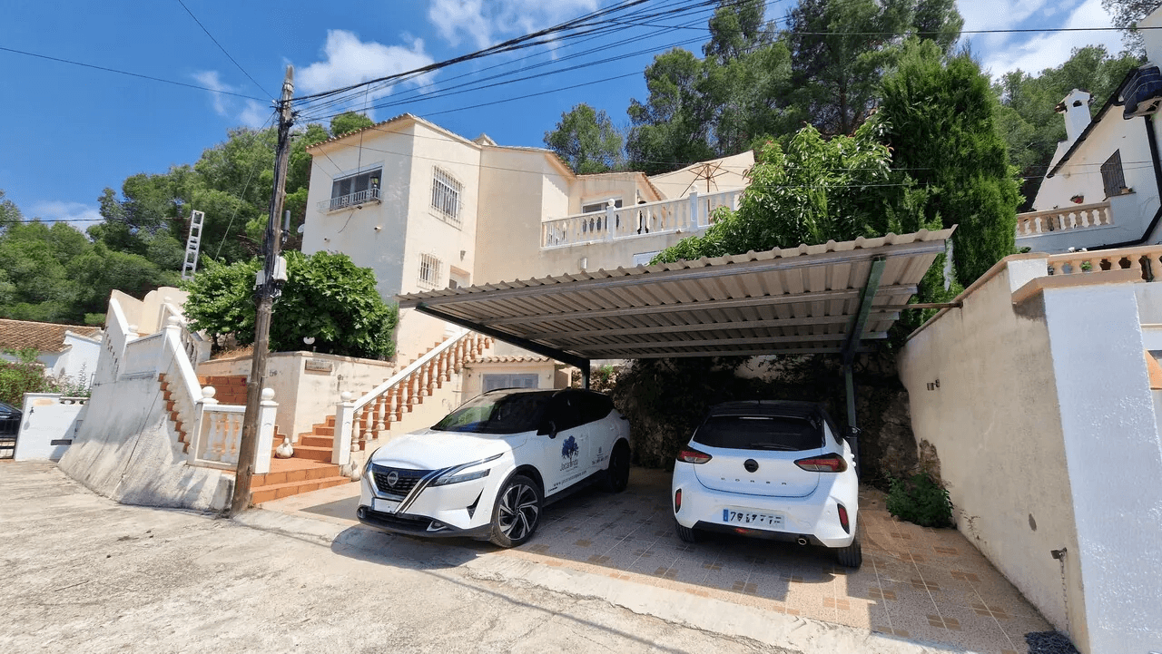Villa for sale in Adsubia