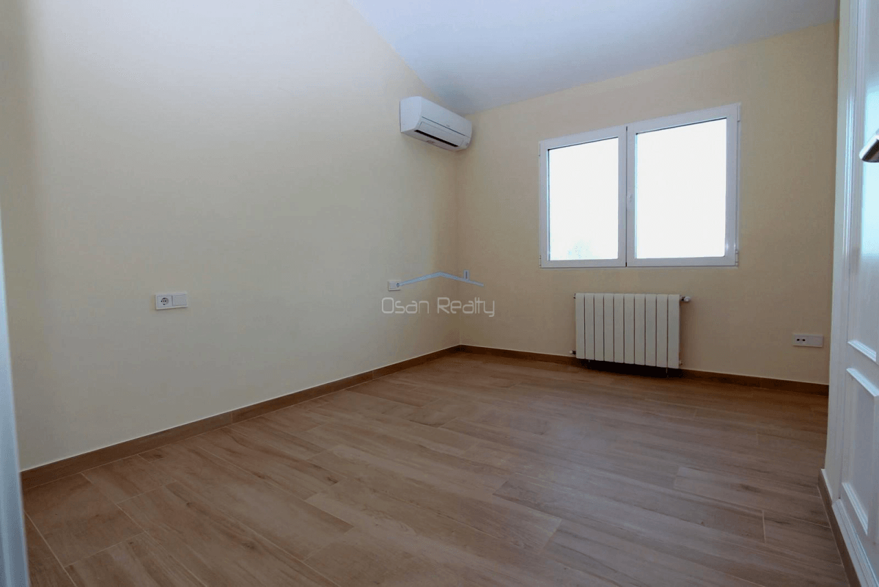 Chalet in Sale in Pedreguer