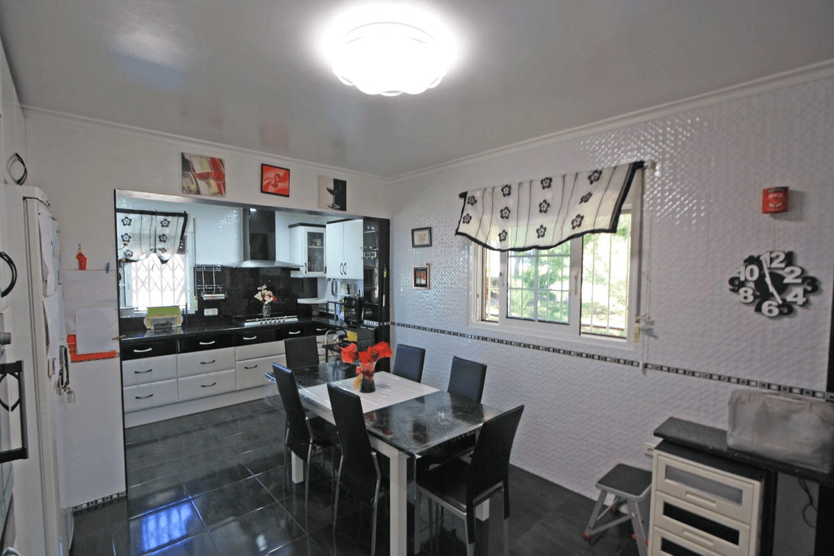 Finca-Villa of 11.310 m2 at 400 m from the beach