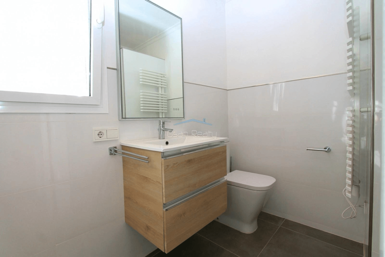 Chalet in Sale in Pedreguer