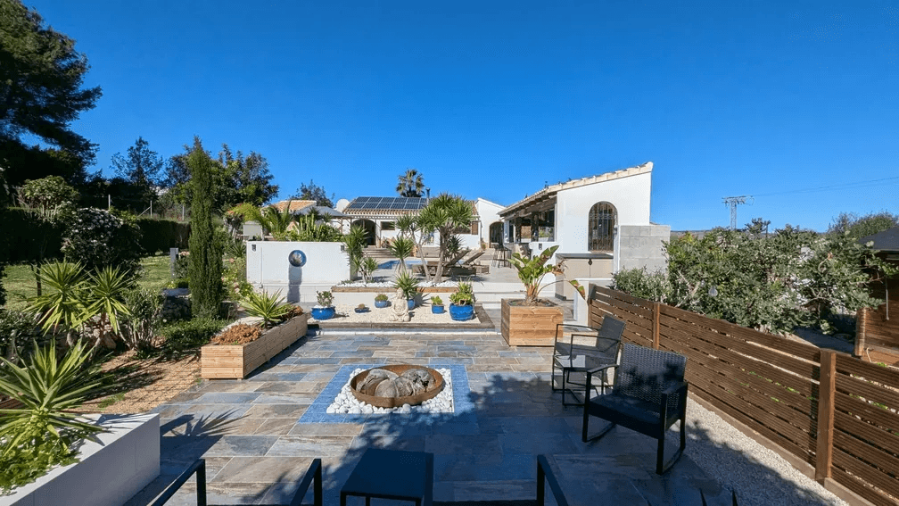 Villa for sale in Javea