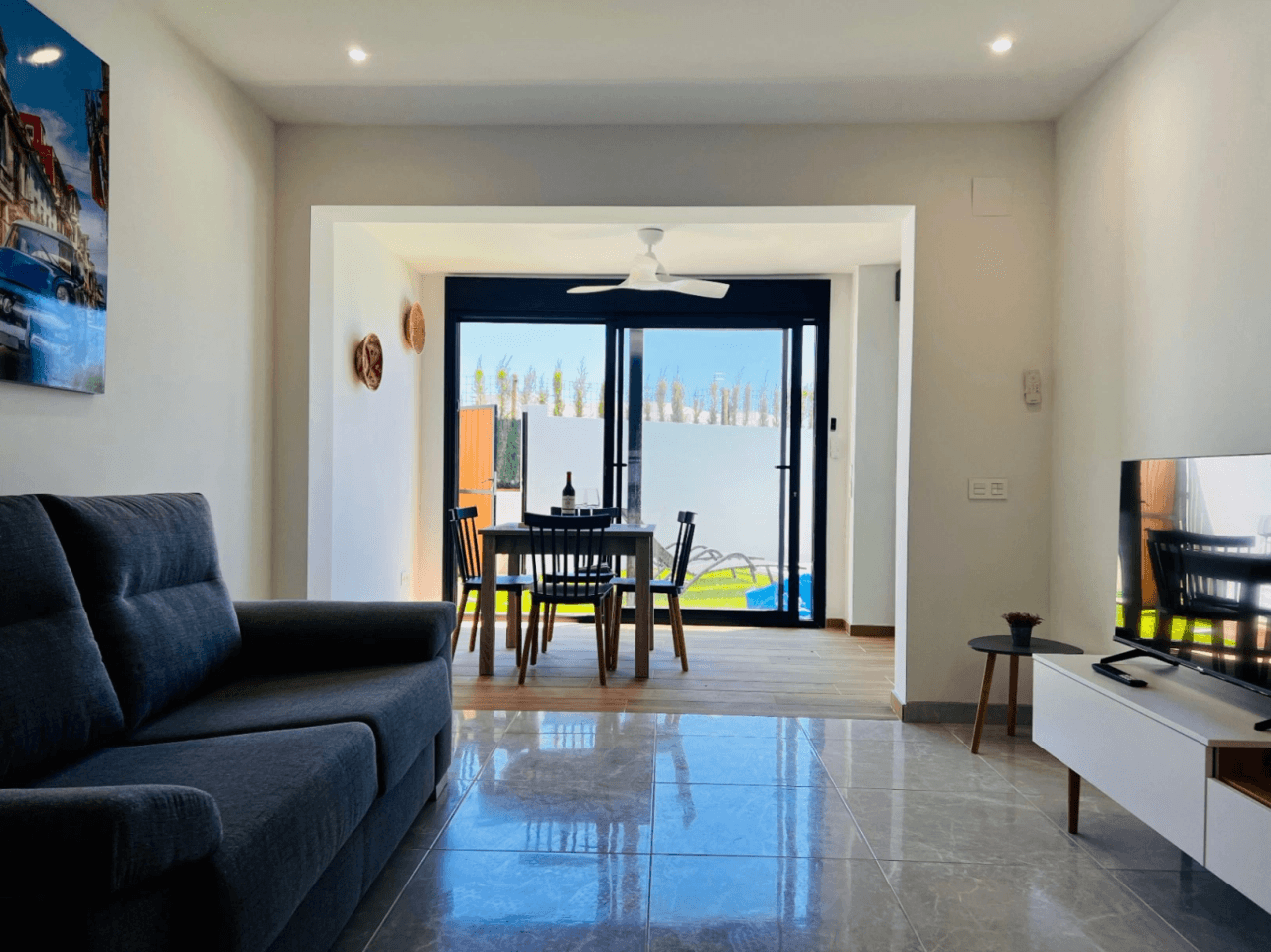 LUXURY VILLA WITH SEA VIEWS AND 2 SEPARATE APARTMENTS – IDEAL AS A RENTAL INVESTMENT IN MORAIRA