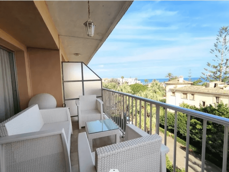 Atico en venta en la playa de Denia con vistas al Mar