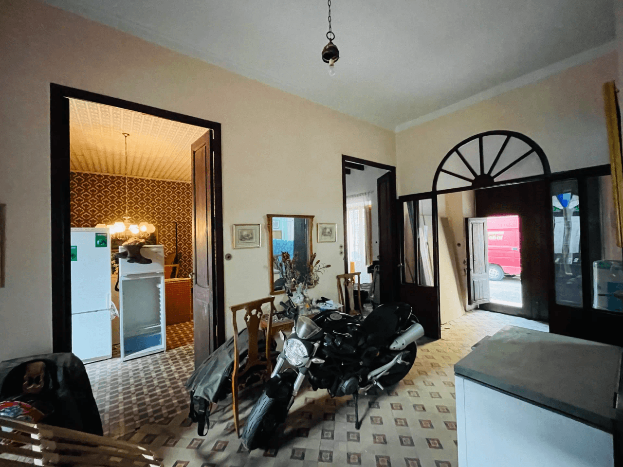 Vergel. Large town house with many possibilities for sale