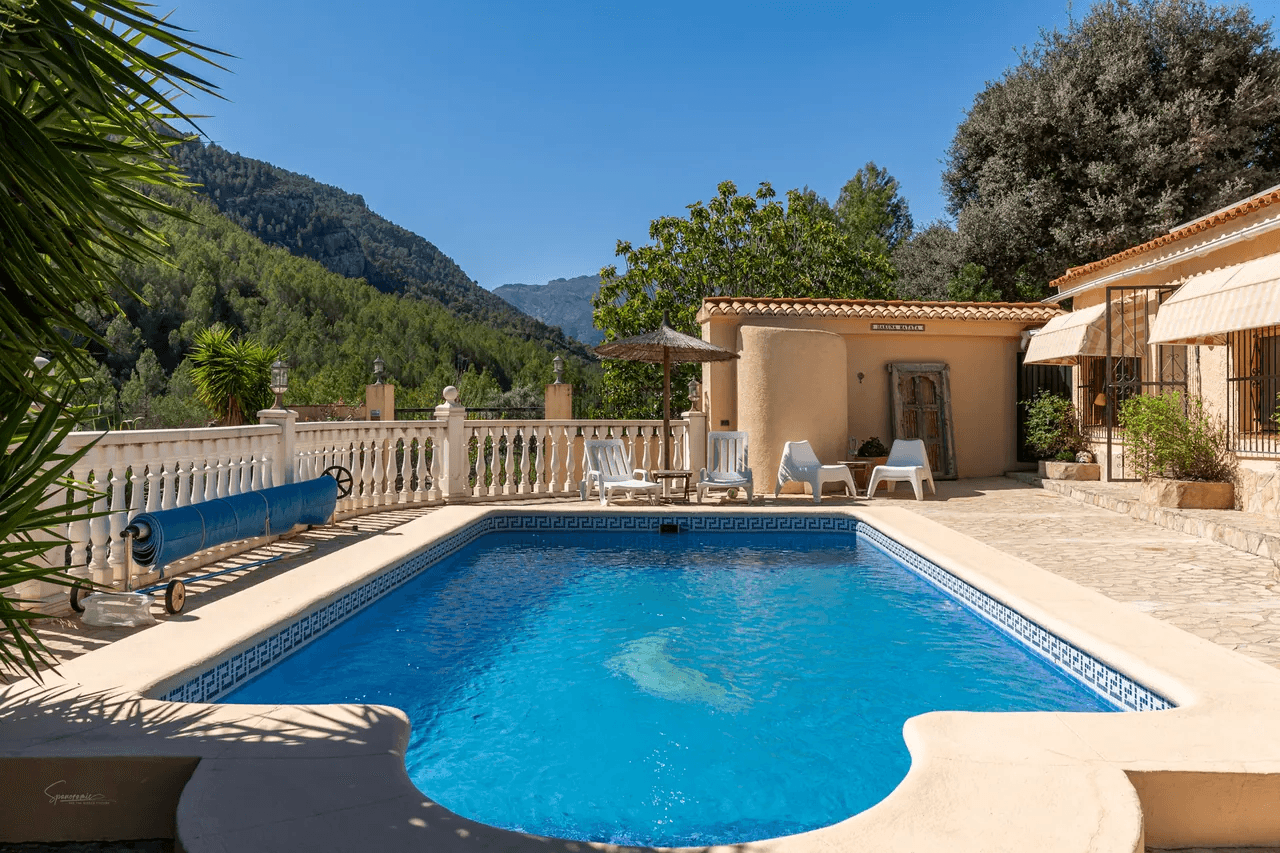 Villa for sale in Castell De Castells