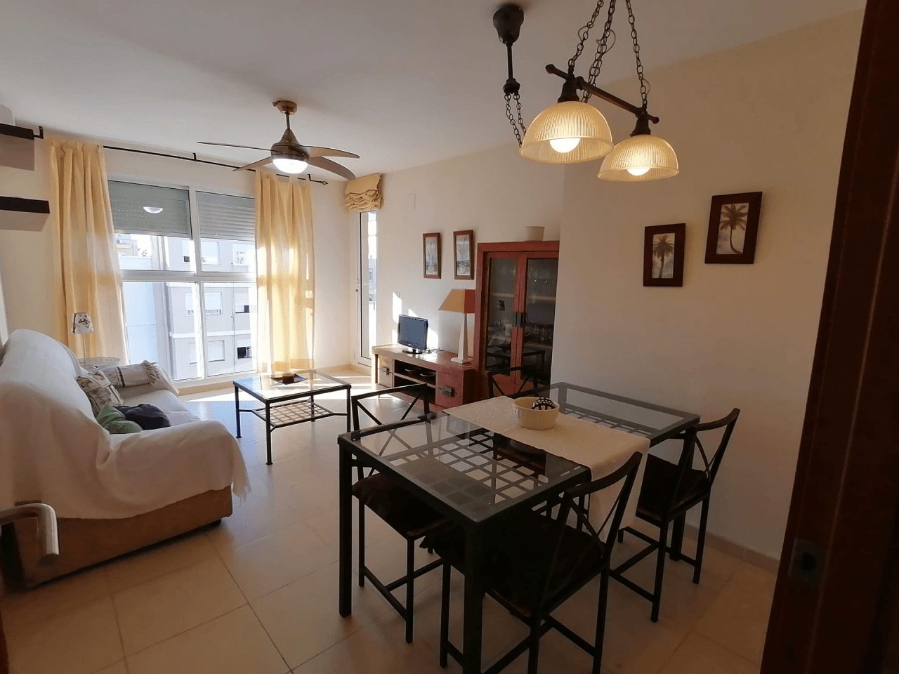 Annual rental in the center of Denia