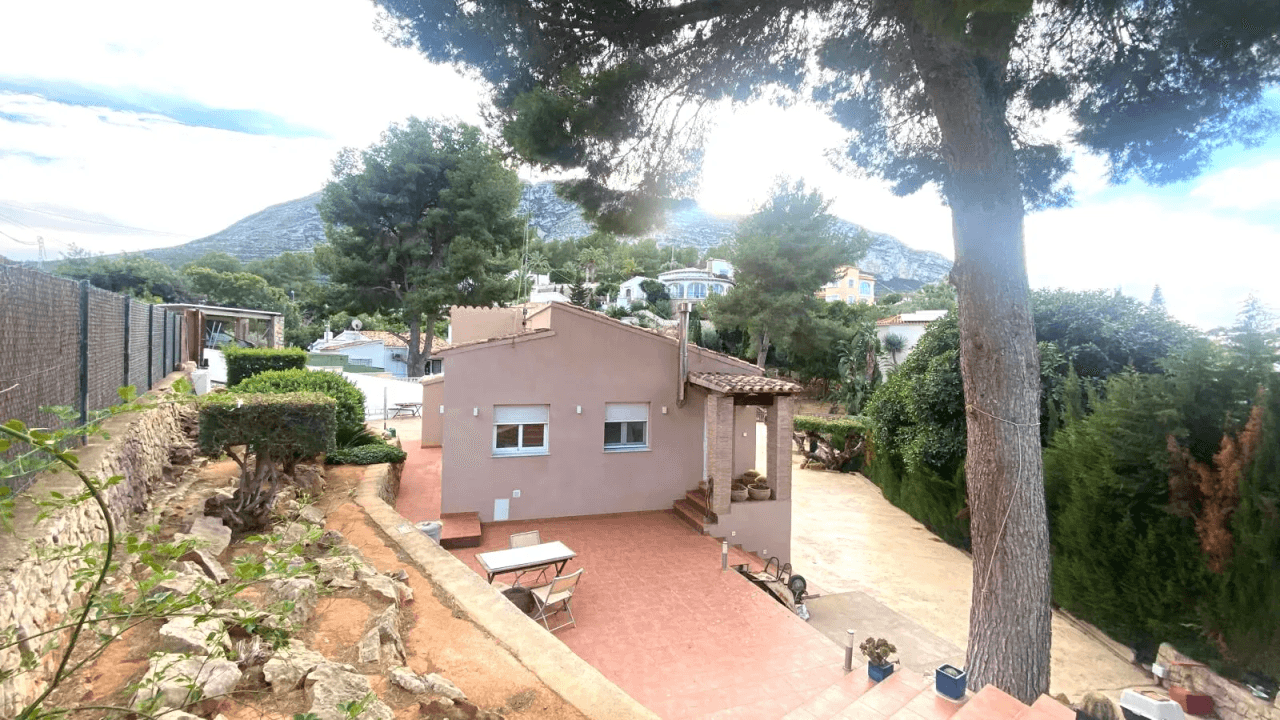 Chalet ensoleillé Montgó Denia