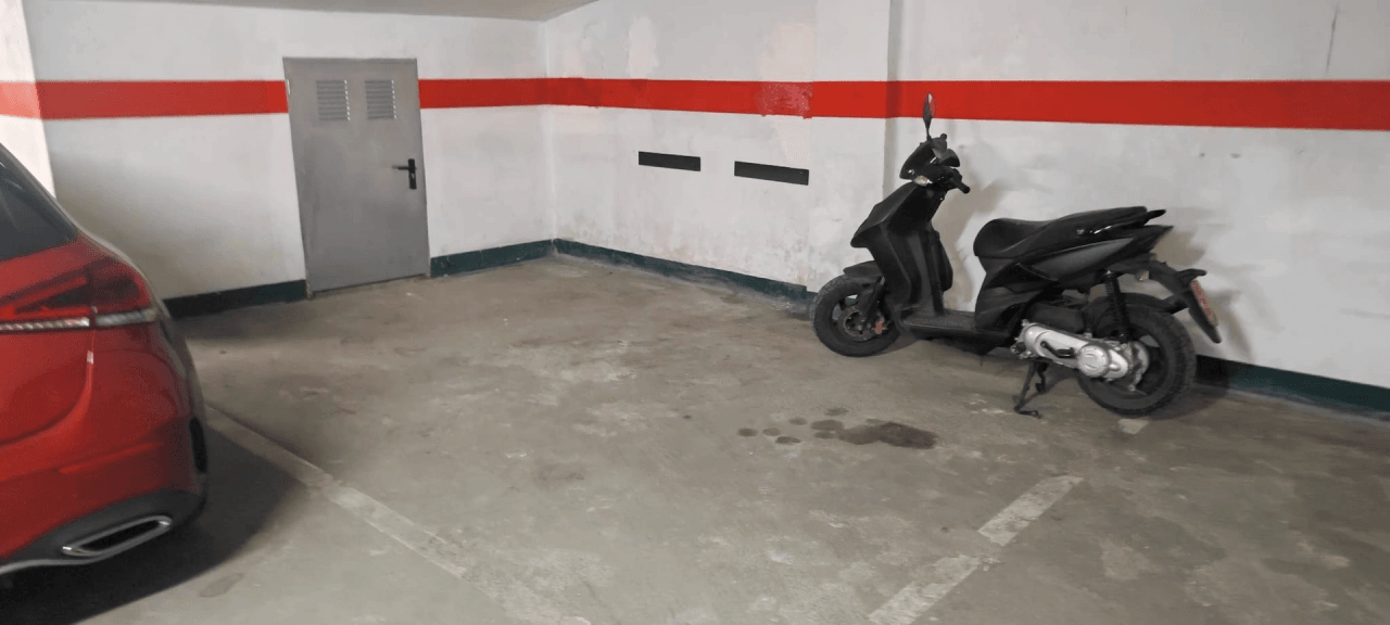 PARKING SPACE IN DENIA