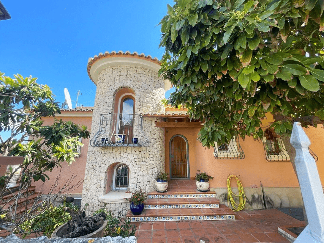 Villa for sale in Benissa
