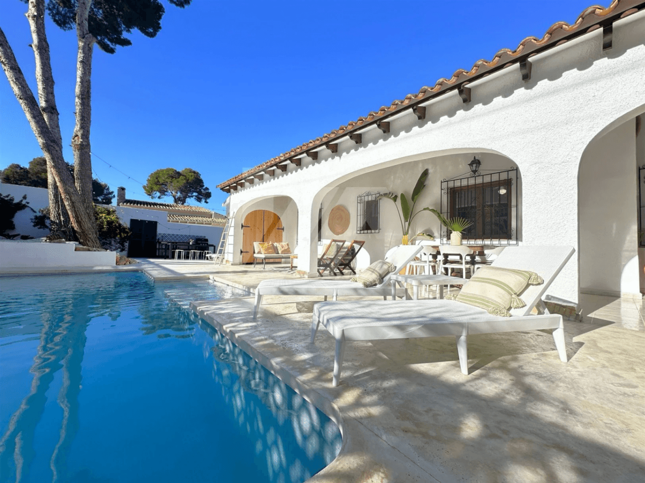 House for sale in Moraira Mediterranean style on one level.