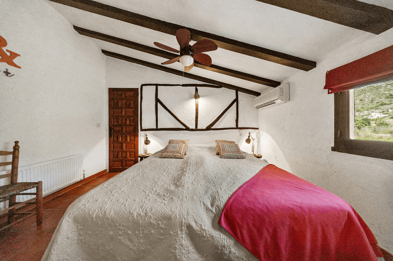 Finca for sale in Jalon
