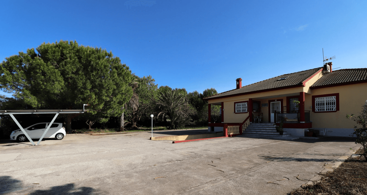 Villa for sale in Els Poblets