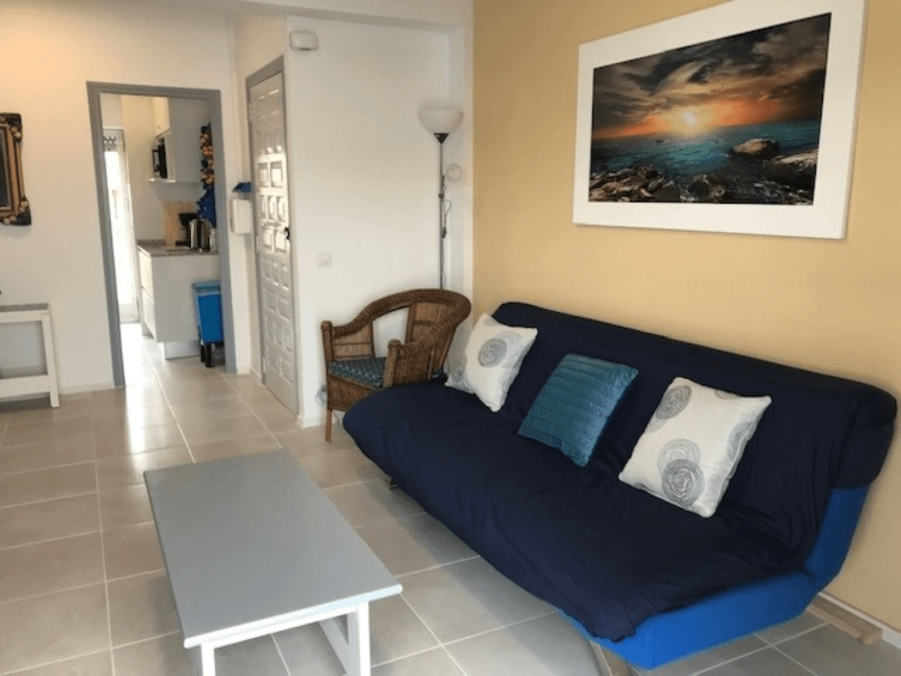 Apartamento en venta en Denia, Primera Línea Playa con vistas al mar, 2 dormitorios.