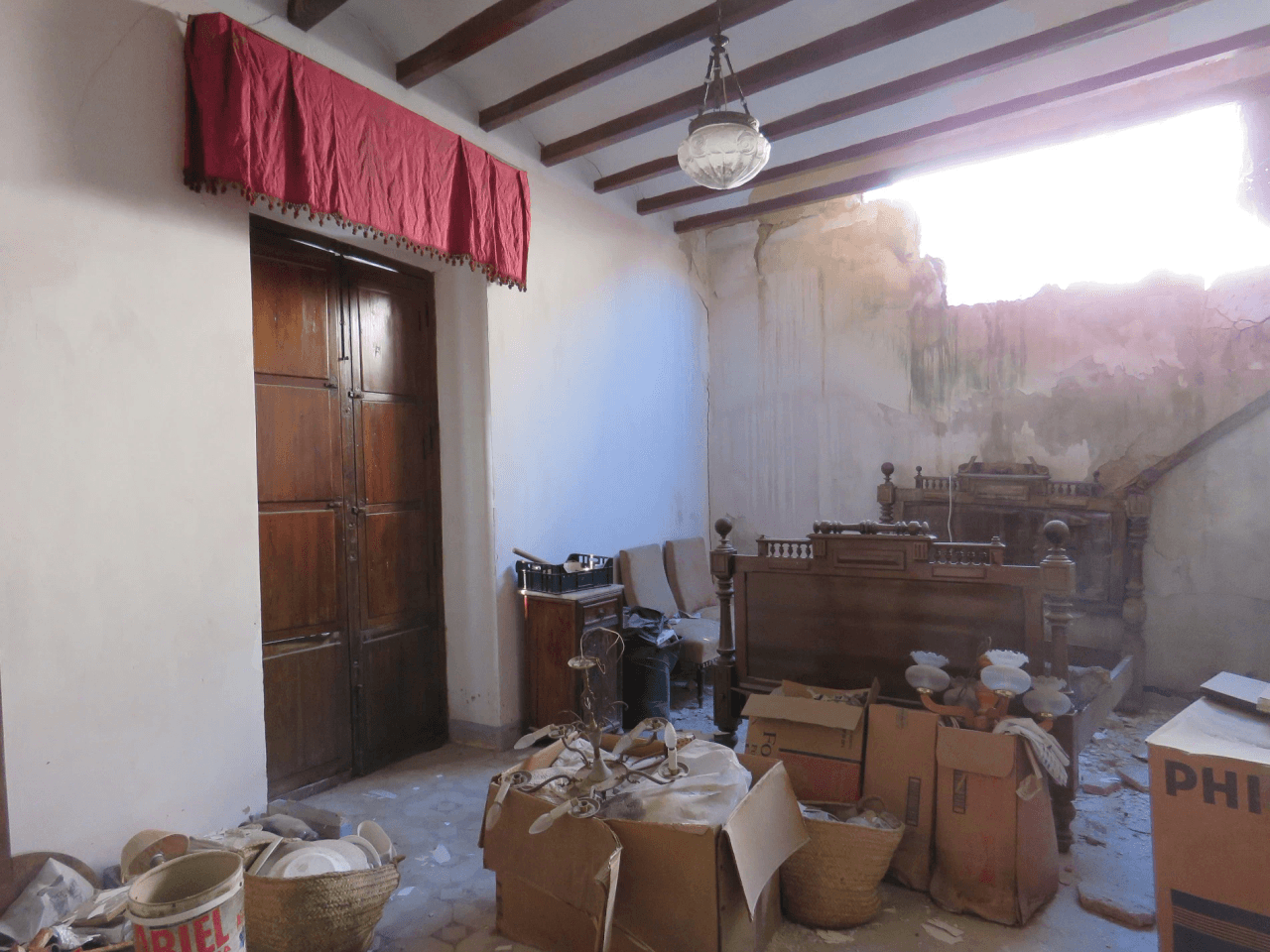 Village house to reform in El Verger.