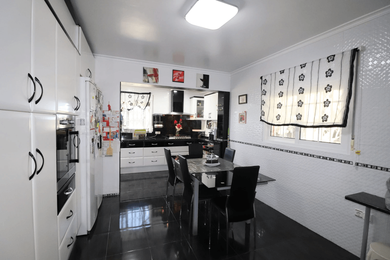 Villa for sale in Els Poblets