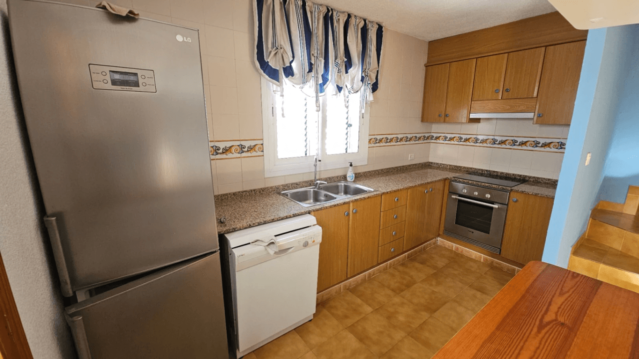 Semi-detached house for sale in Oliva