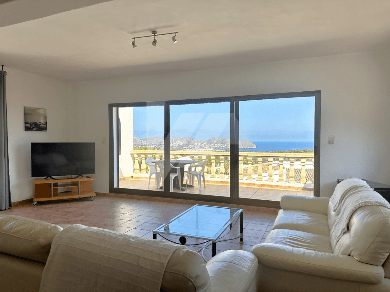 Villa for sale in Moraira with spectacular sea views.