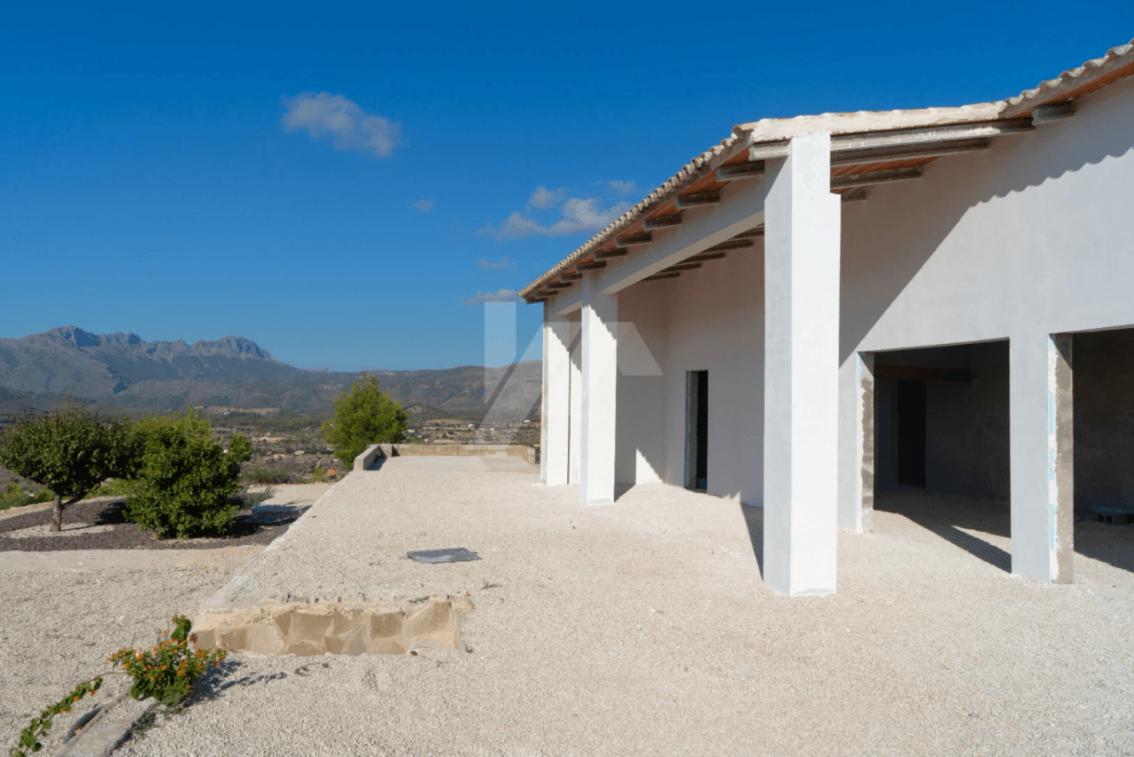 Finca for sale with sea views in Benissa. Costa Blanca.