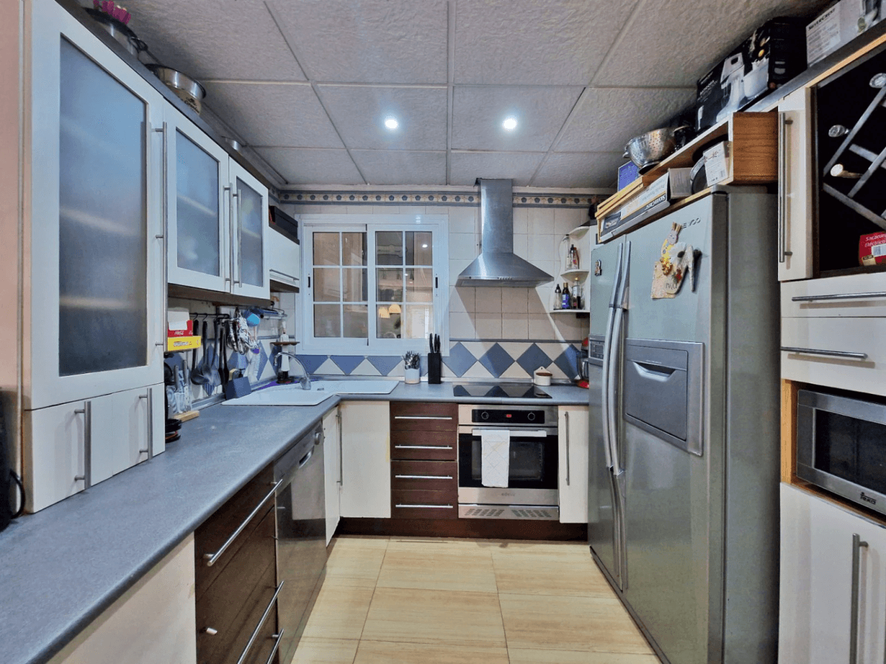 Townhouse with 10 rooms in the center of Jávea.