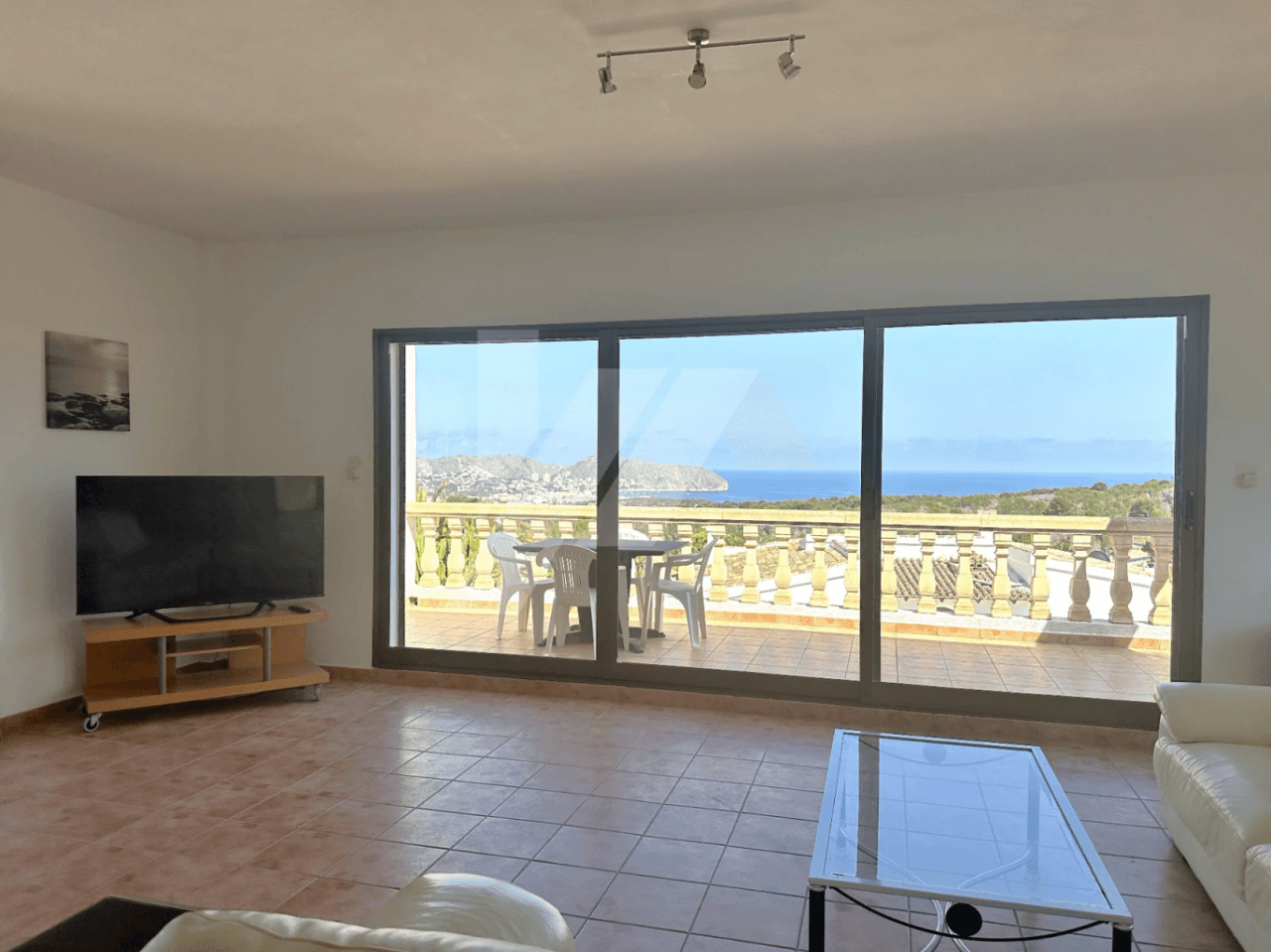 Villa for sale in Moraira with spectacular sea views.