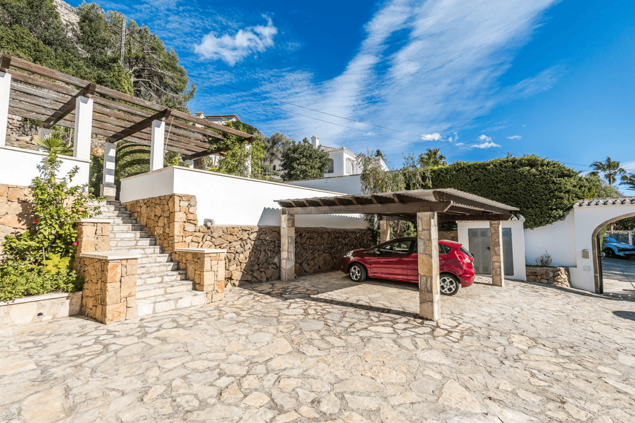 Villa for sale in Javea