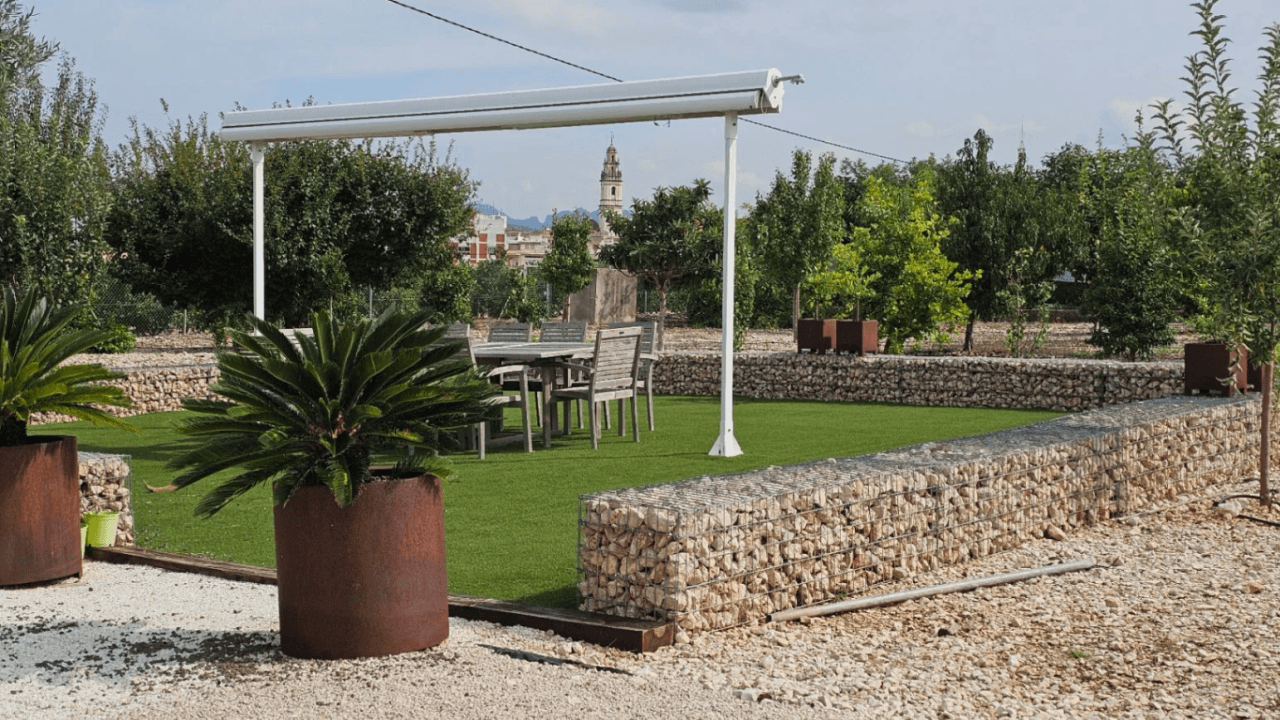 Country house for sale in Pego