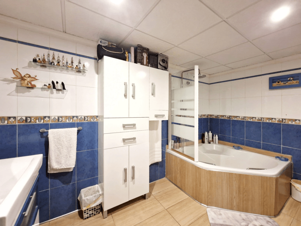 Townhouse with 10 rooms in the center of Jávea.