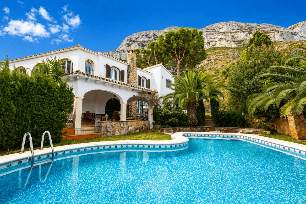 Villa en el Montgó, Dénia, con vistas al mar