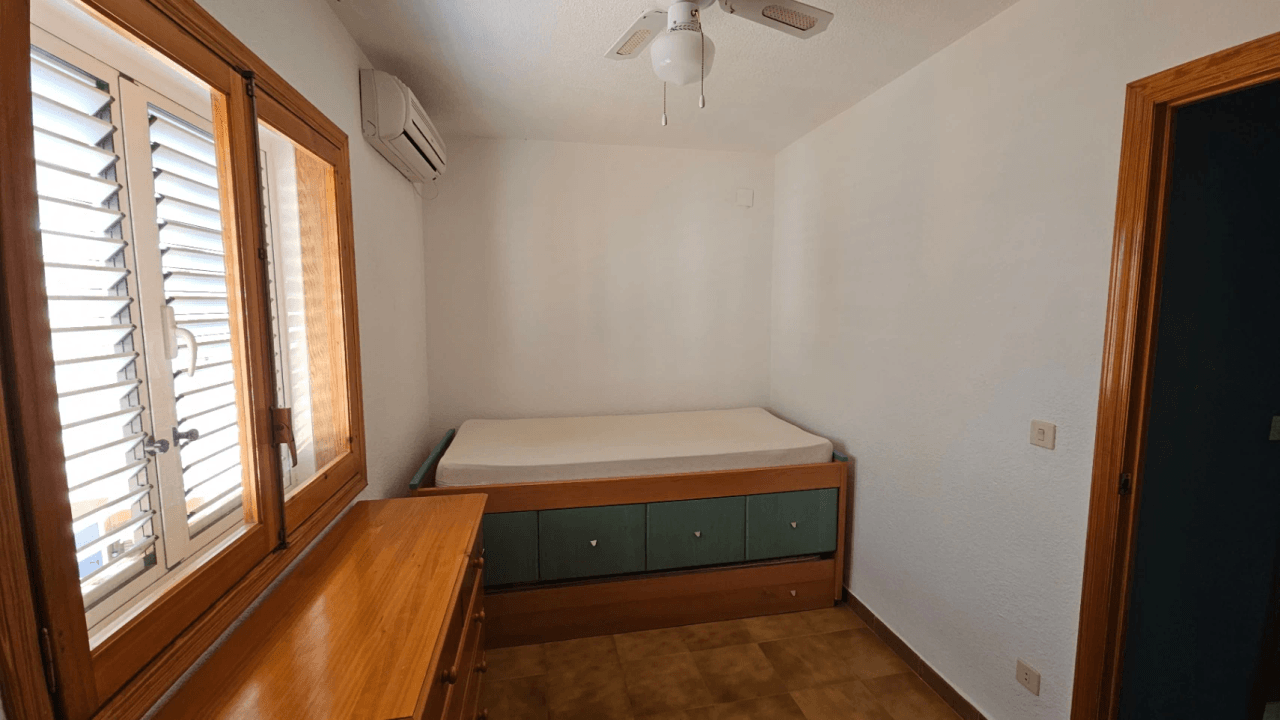 Semi-detached house for sale in Oliva