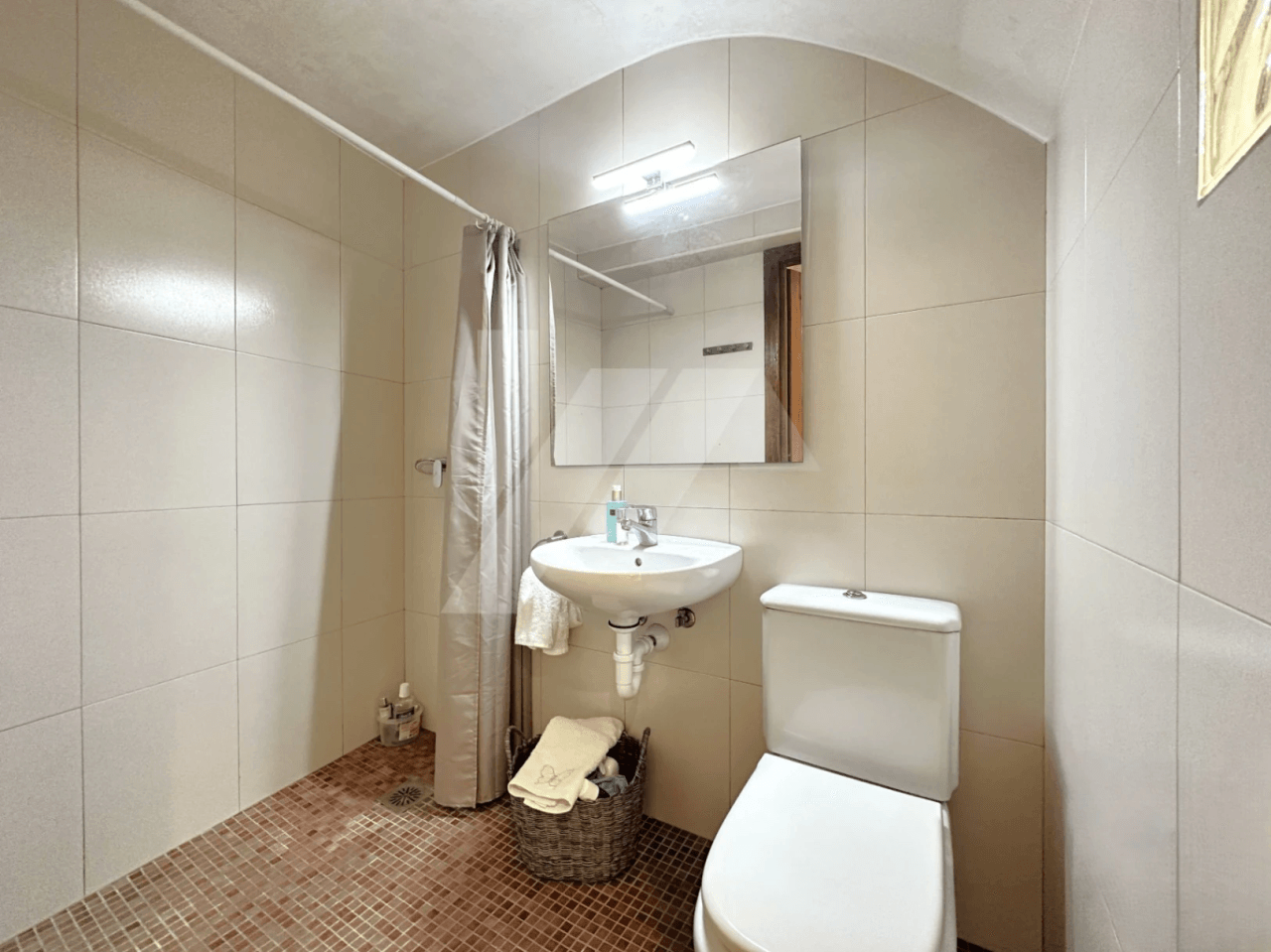 House for sale with character in the historic center of Teulada.