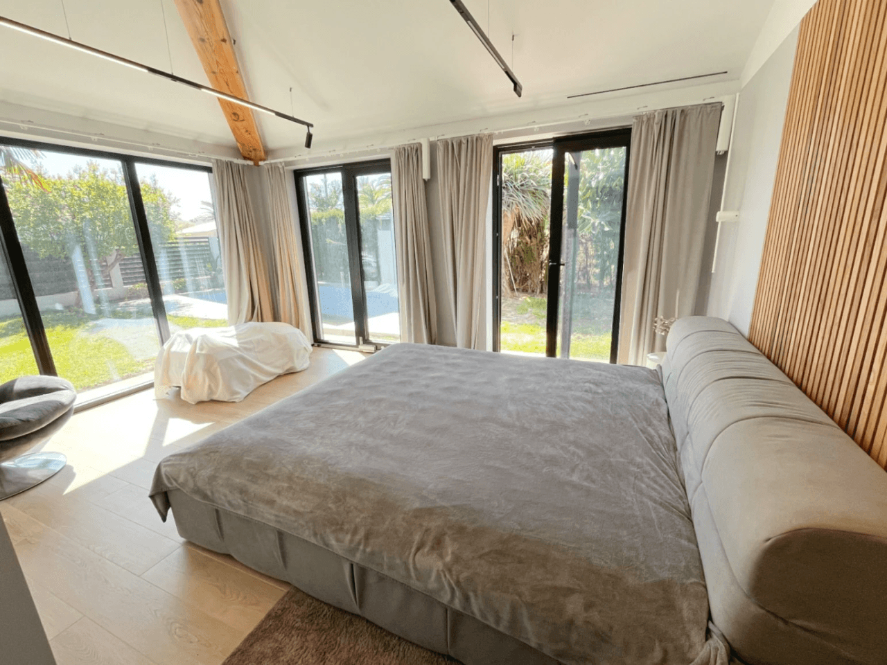 Elegant ultra-modern high-quality chalet in Els Poblets