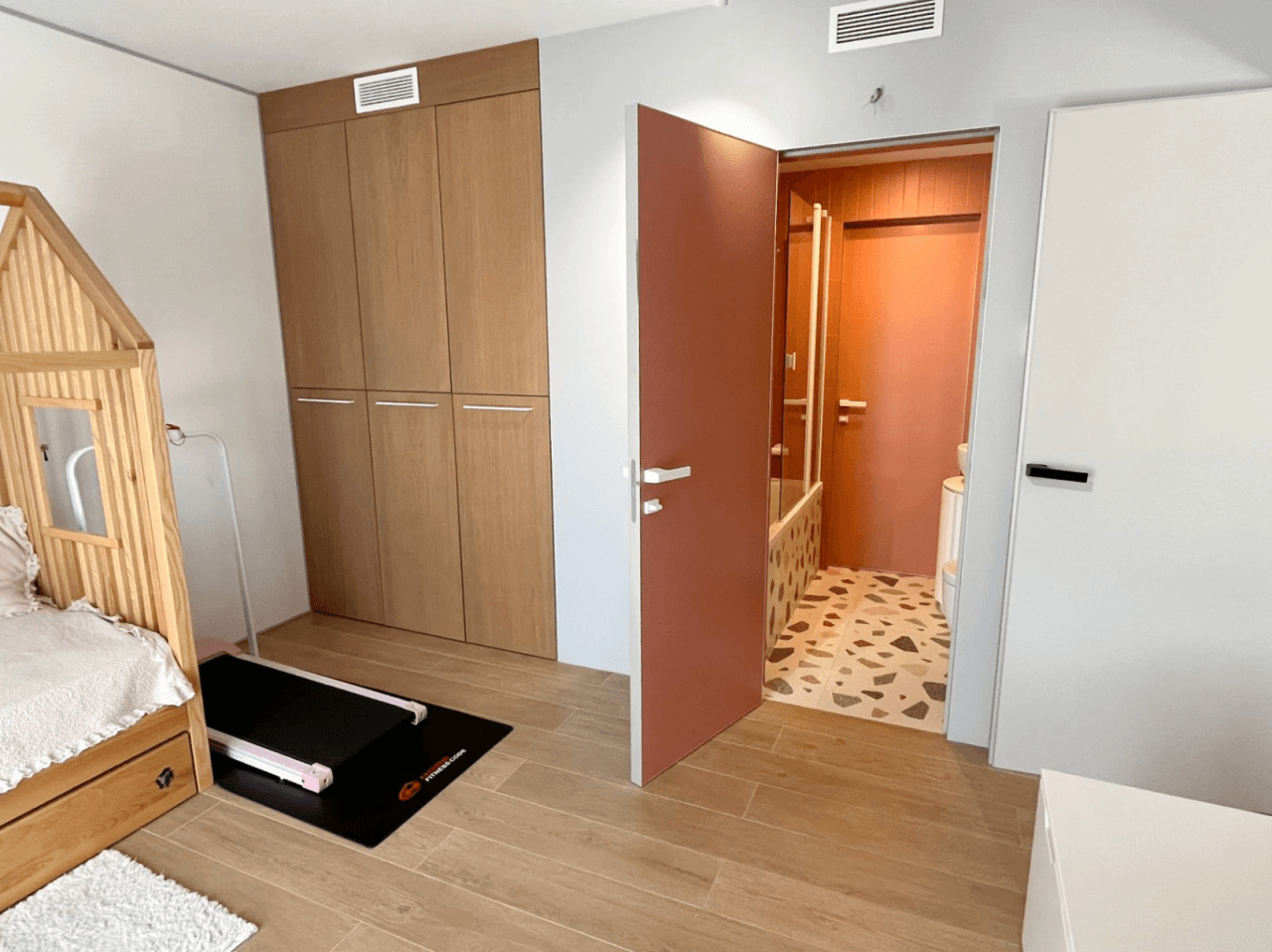 Elegant ultra-modern high-quality chalet in Els Poblets