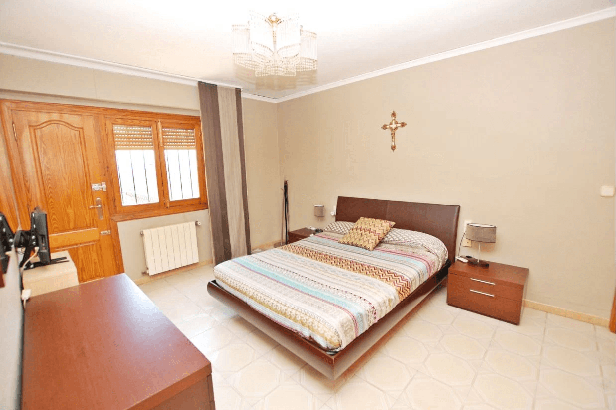Villa met terrein in Pego