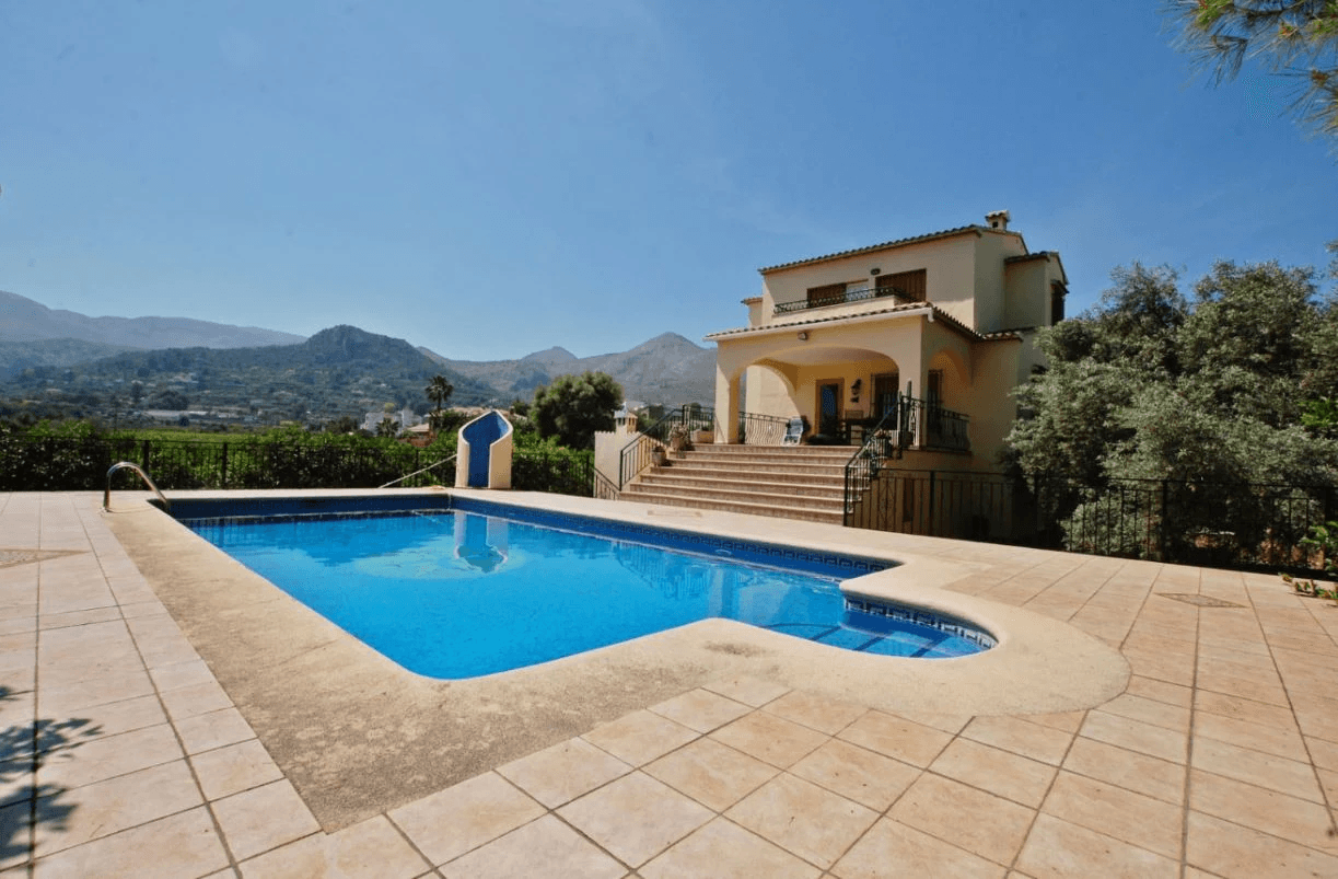 Villa avec terrain à Pego
