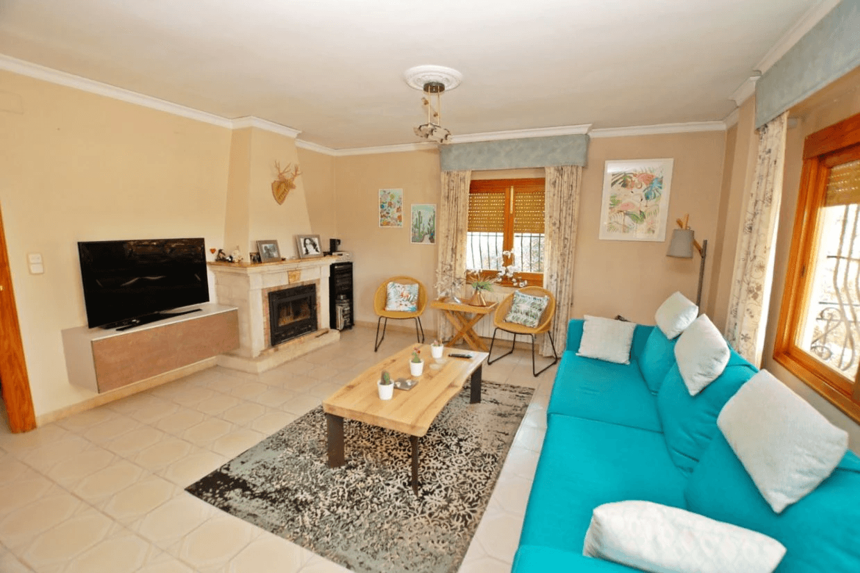 Villa met terrein in Pego