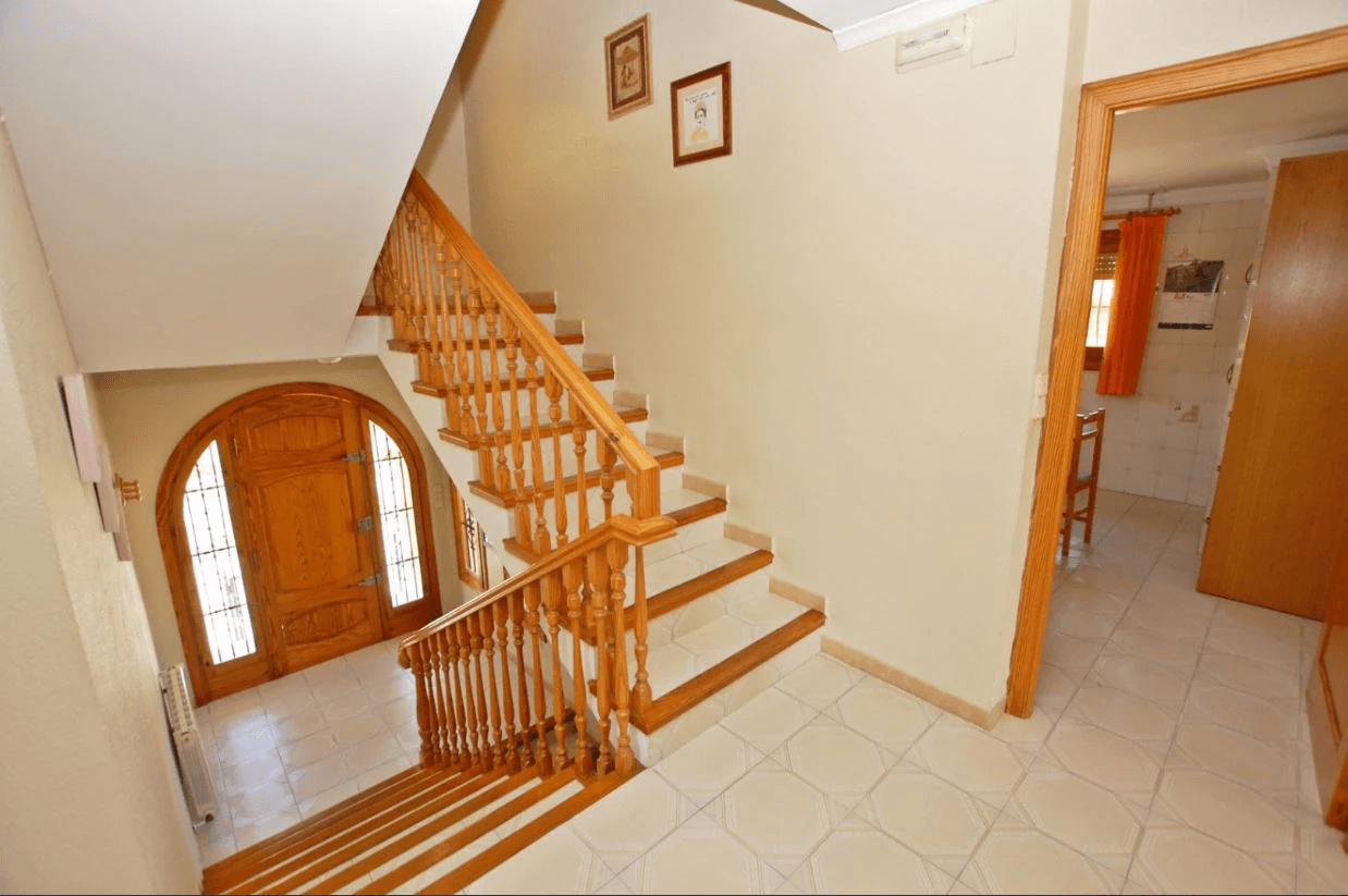 Villa met terrein in Pego