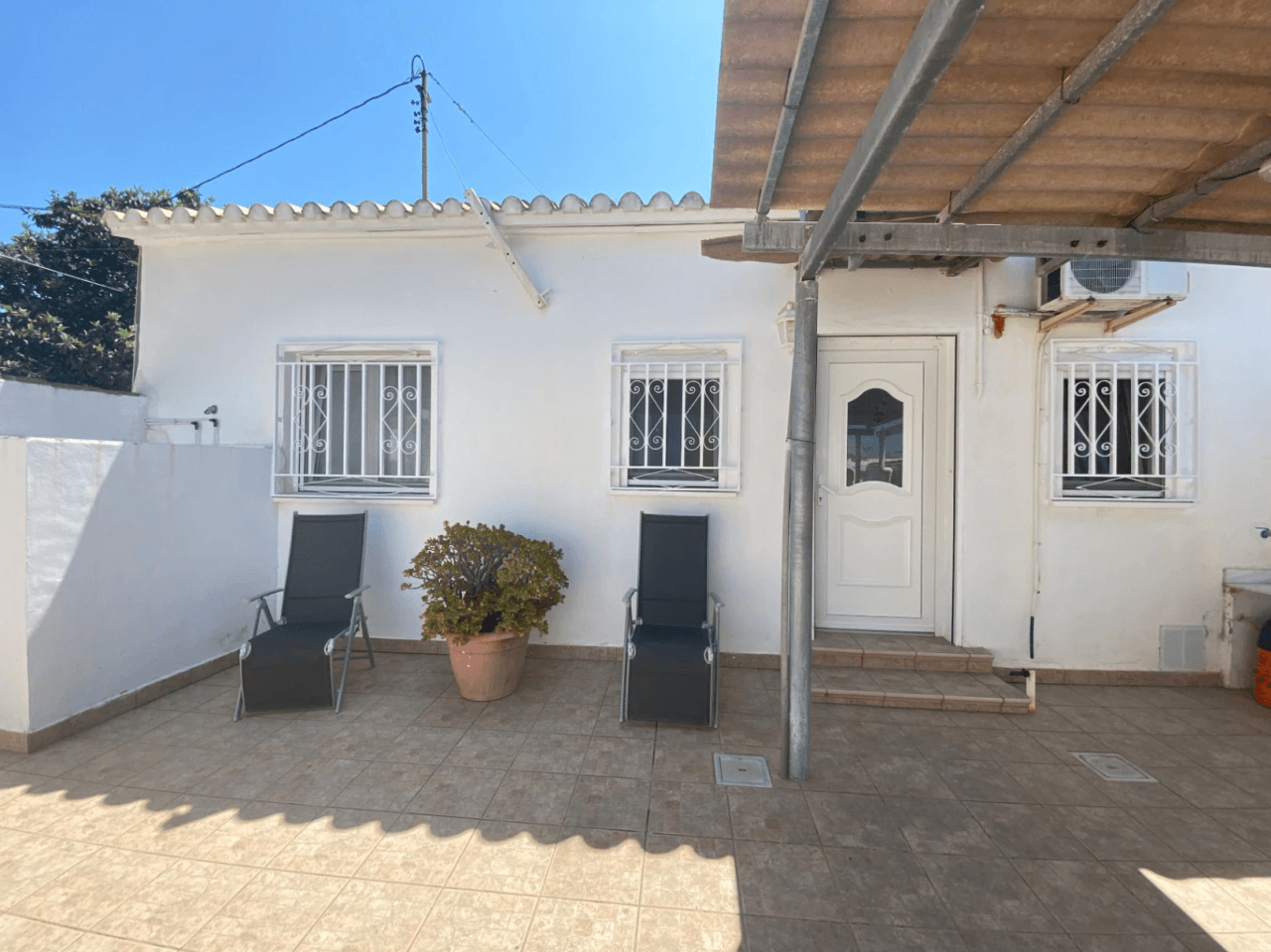Terraced house on the beach in Denia, km 5