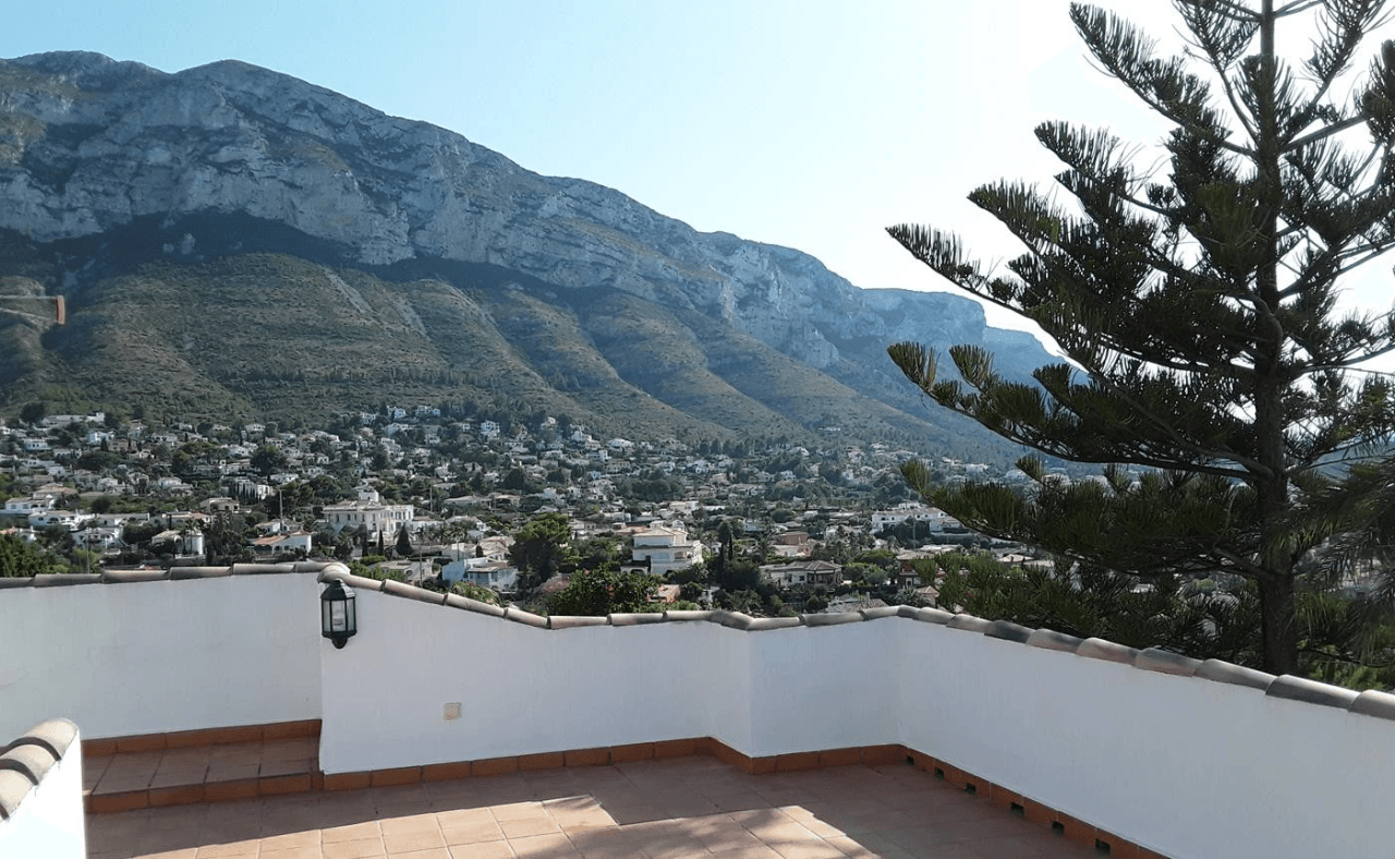 Villa met uitzicht op mar, in El Montgo in Denia