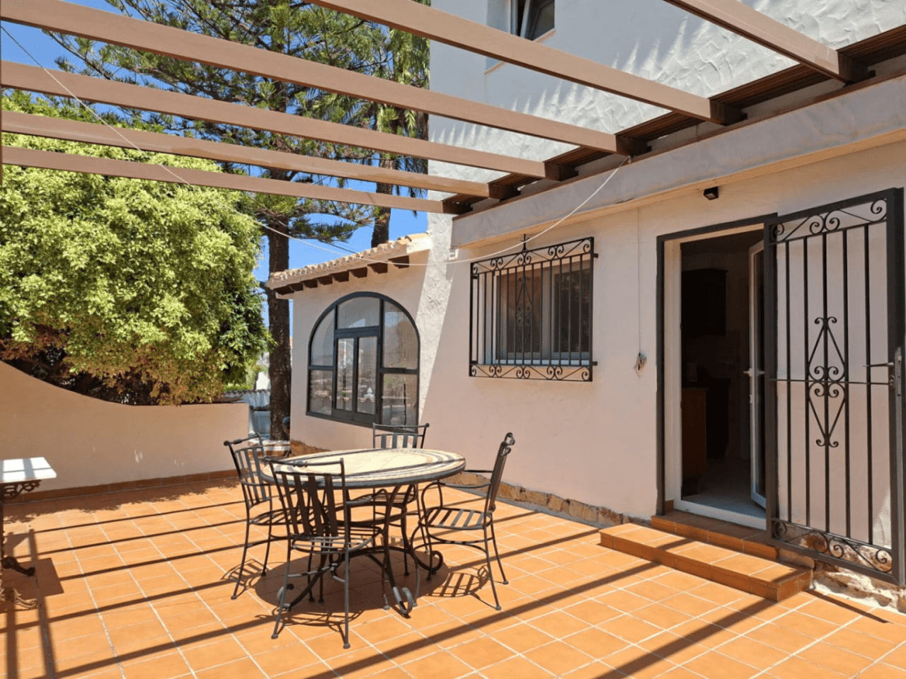 Villa met uitzicht op mar, in El Montgo in Denia