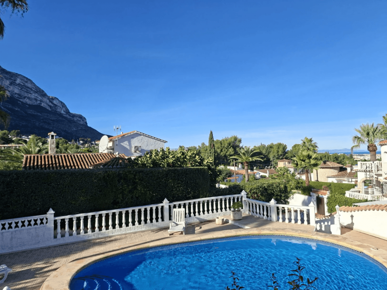Chalet with sea and Montgó views, Denia
