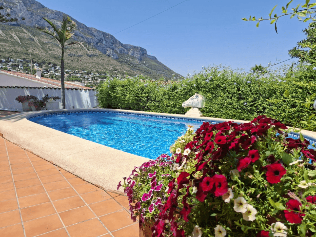 Villa met uitzicht op mar, in El Montgo in Denia