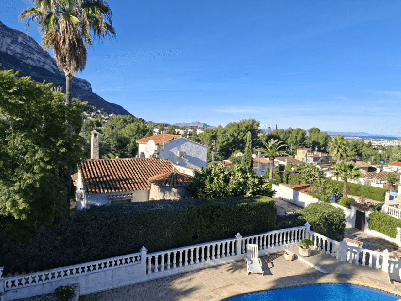 Chalet with sea and Montgó views, Denia