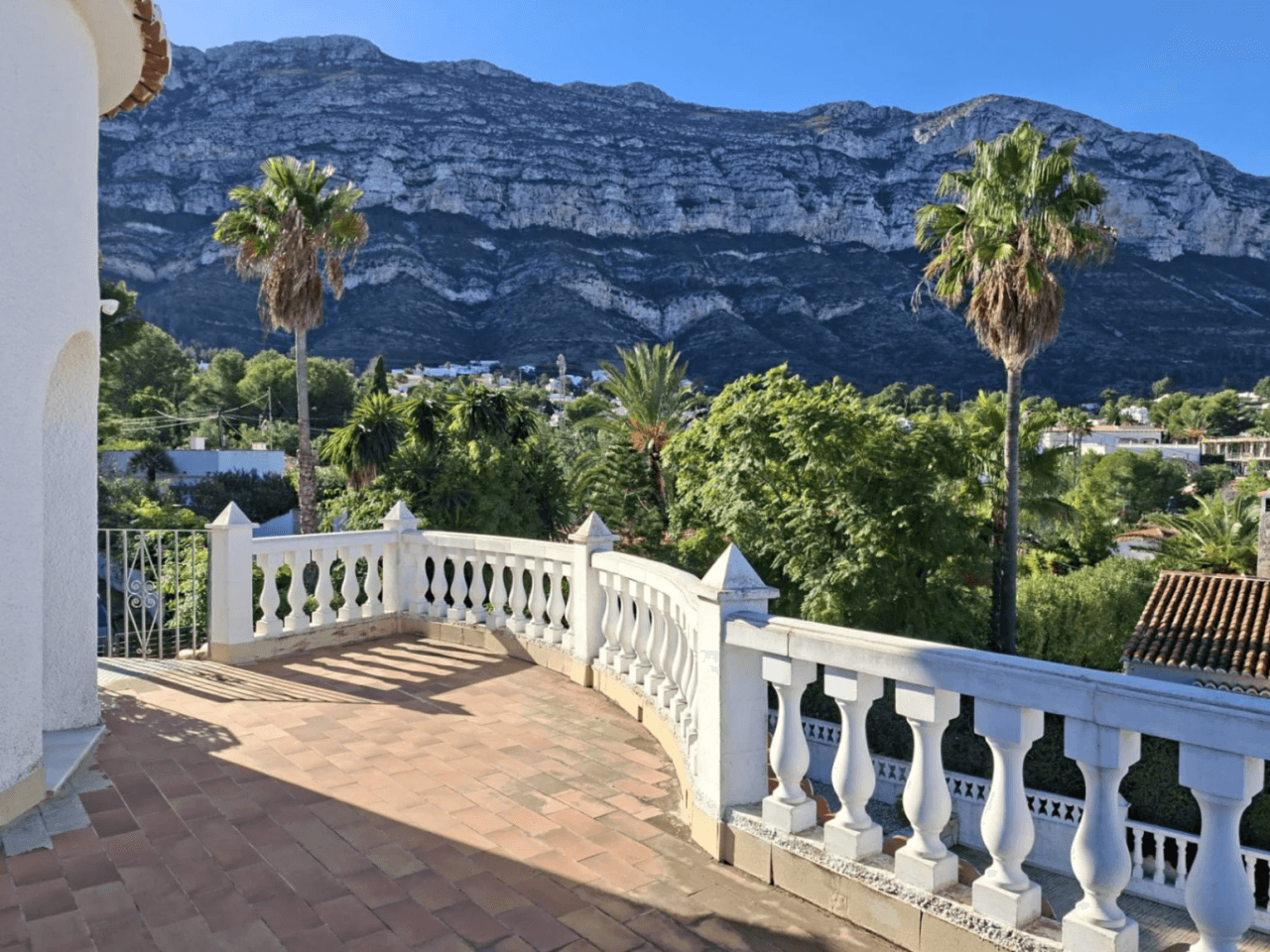 Chalet with sea and Montgó views, Denia