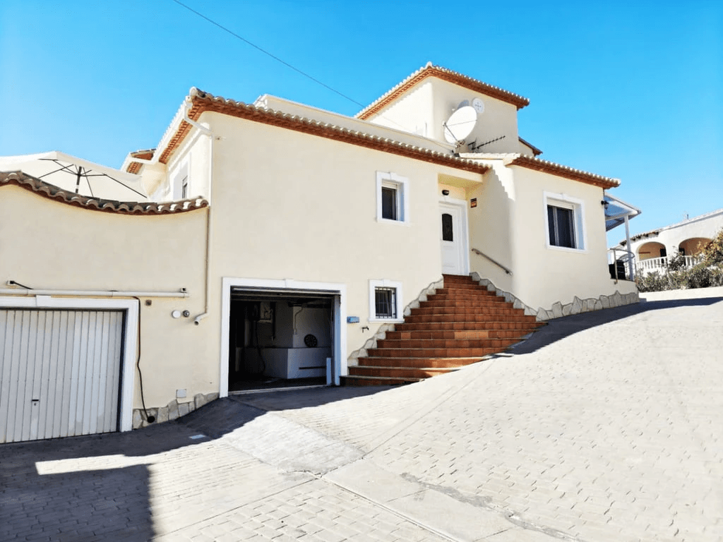 Detached house for sale in Calpe